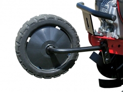 Front transport wheel
