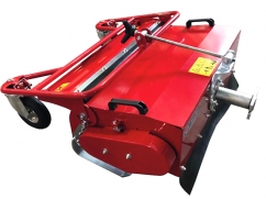 Height-adjustable wheels at the front of the flail mower - for all models series TR