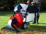 Leaf vacuum cleaners